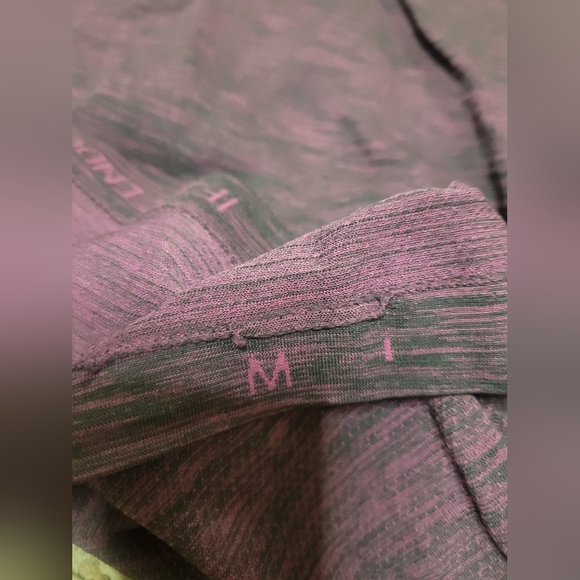 Men's Lululemon Maroon Quarter-Zip Pullover - Picture 4 of 5